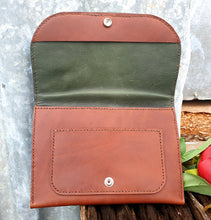 Load image into Gallery viewer, TOOLED SUNFLOWER LEATHER CLUTCH