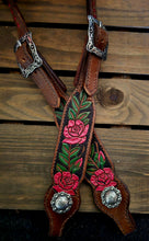 Load image into Gallery viewer, HAND CARVED METALLIC ROSE LEATHER ONE EARRED HEADSTALL