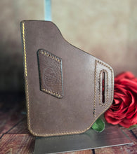 Load image into Gallery viewer, Western Style Belt Phone Pouch - Overlay and Concho