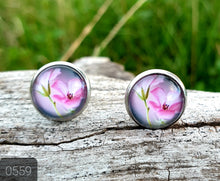 Load image into Gallery viewer, 12MM ROUND CAB COWGIRL CANDY EARRING - FLOWERS COLLECTION