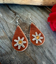 Load image into Gallery viewer, 000248 Leather Earrings
