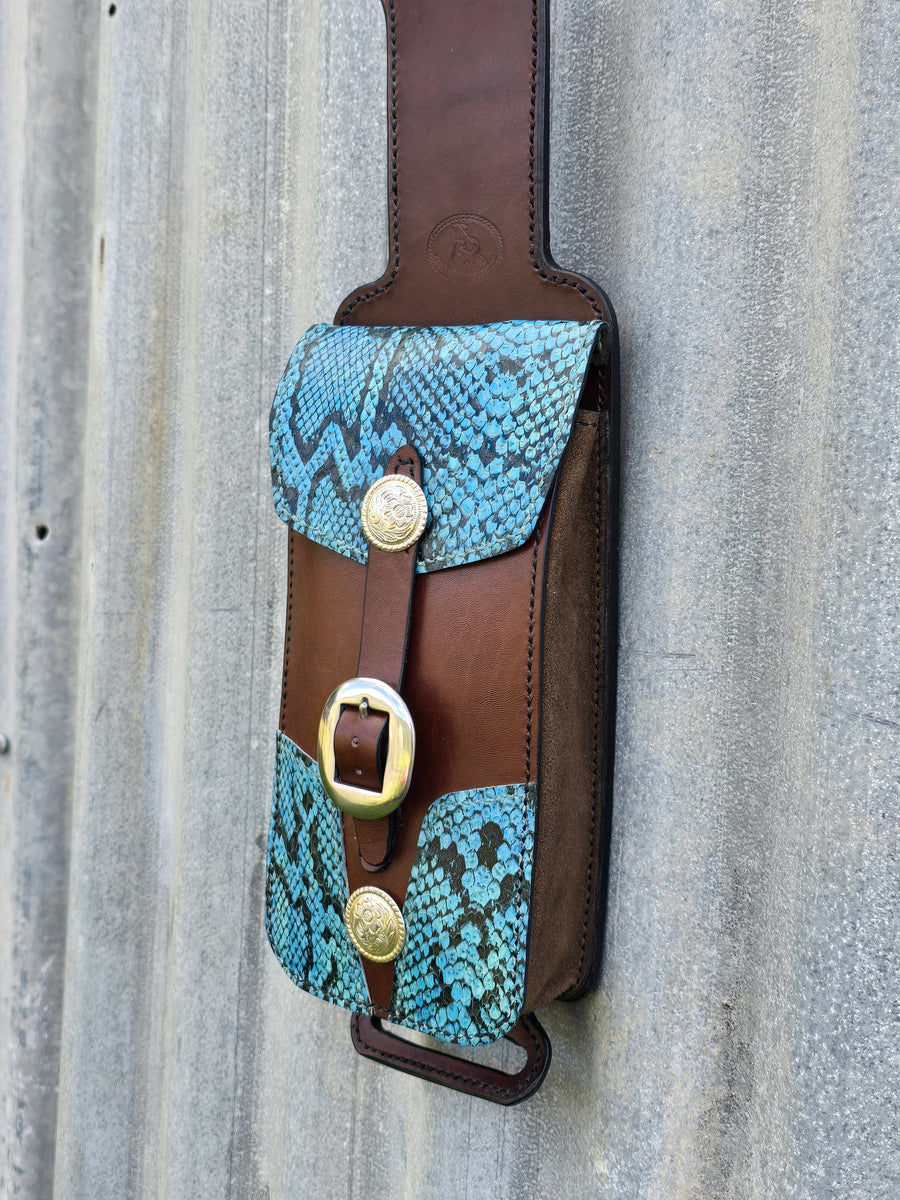 Rear Cinch Pouch - Great for your phone or small essentials – BLUE ROAN ...