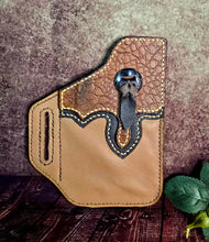 Load image into Gallery viewer, Western Style Belt Phone Pouch - Overlay and Concho
