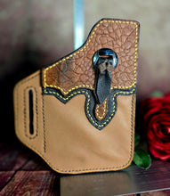 Load image into Gallery viewer, Western Style Belt Phone Pouch - Overlay and Concho
