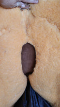 Load image into Gallery viewer, LAZY C SHOW SADDLE - As New- Imported USA
