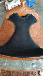 LAZY C SHOW SADDLE - As New- Imported USA
